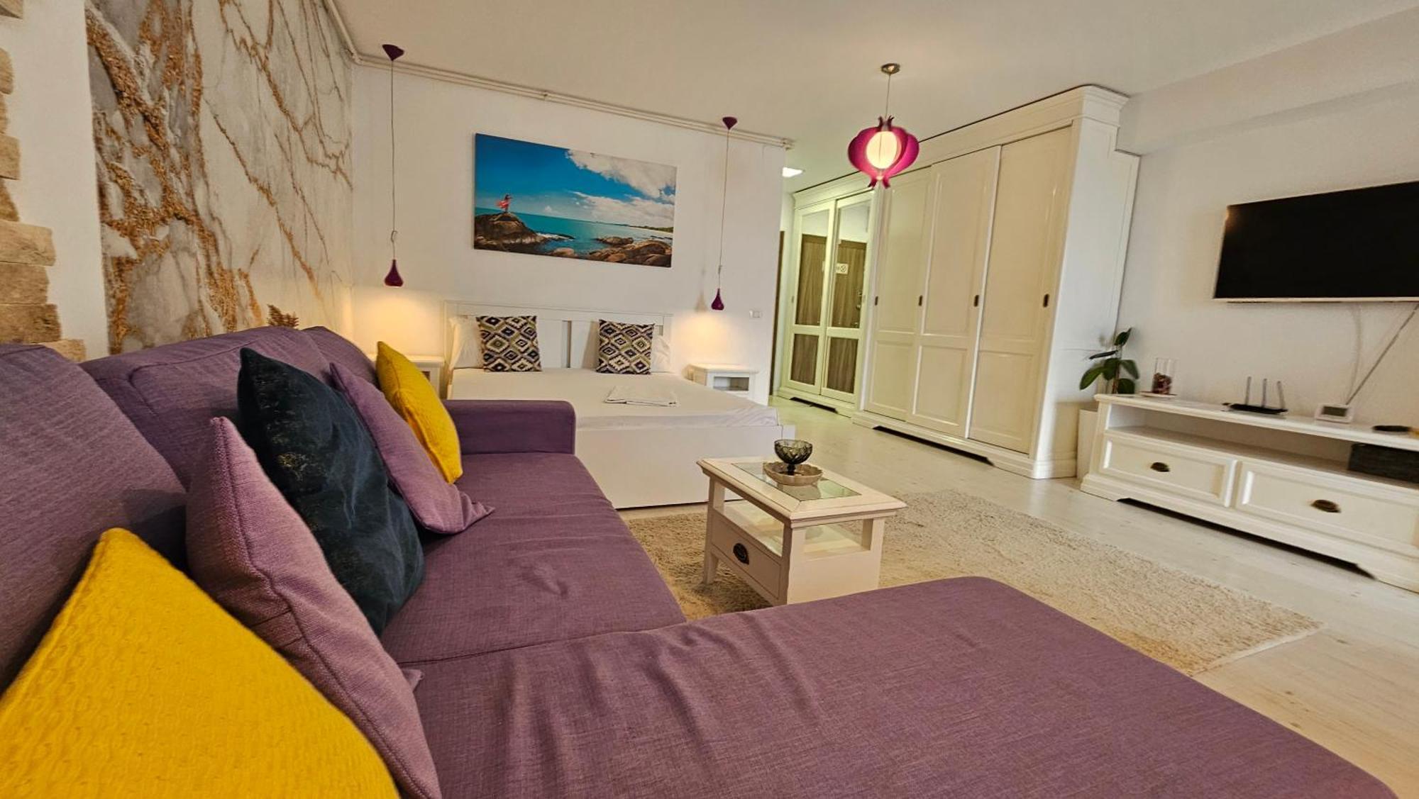 Apartment Airport 3 *