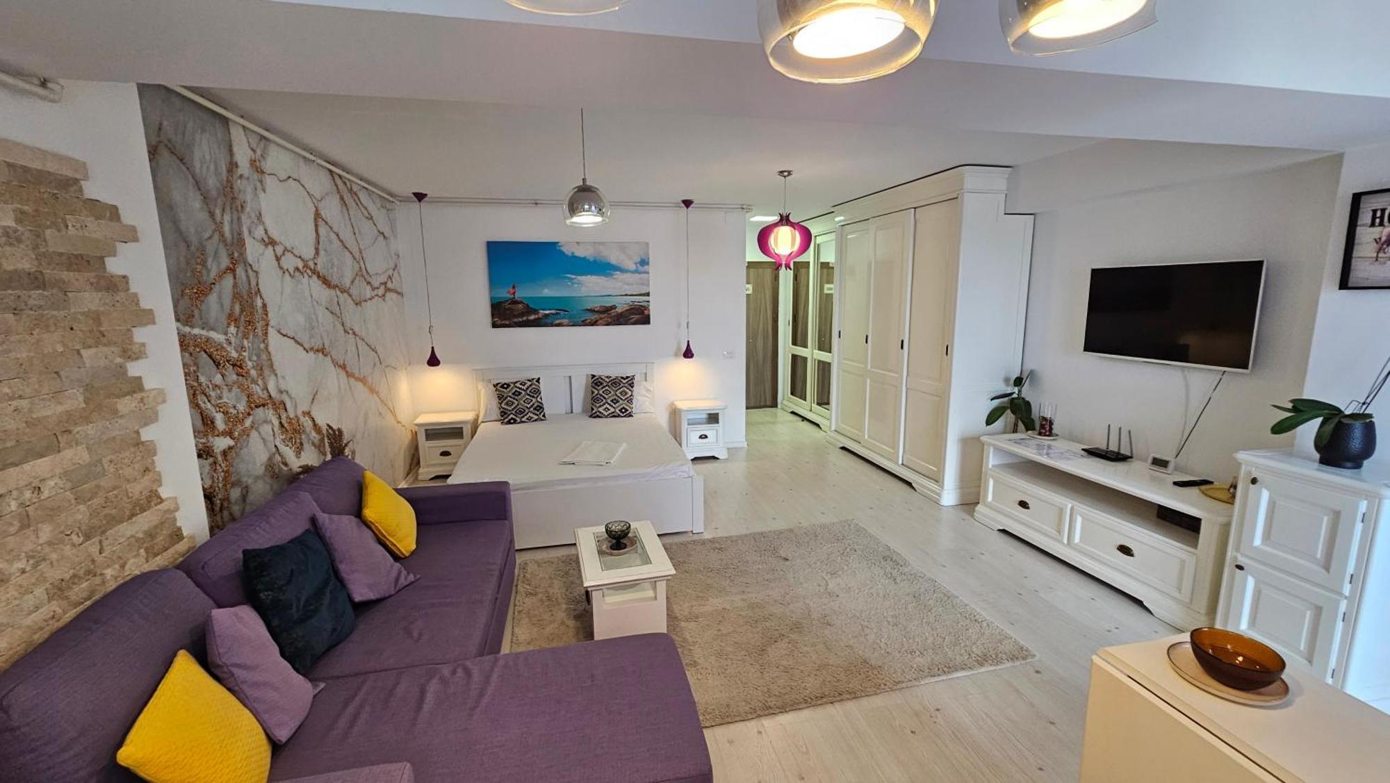 Apartment Airport 3 *