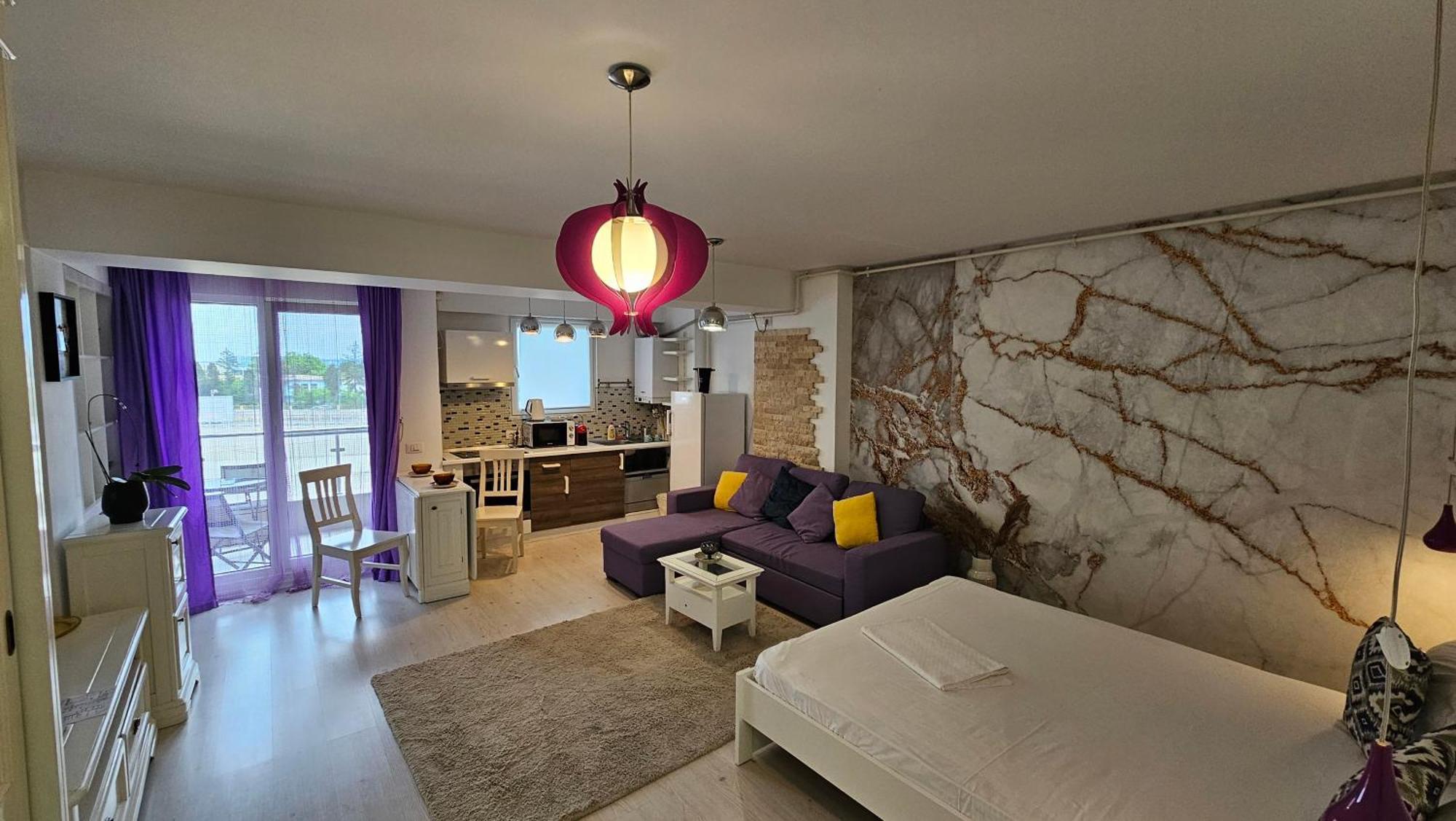Airport 3 Apartment *