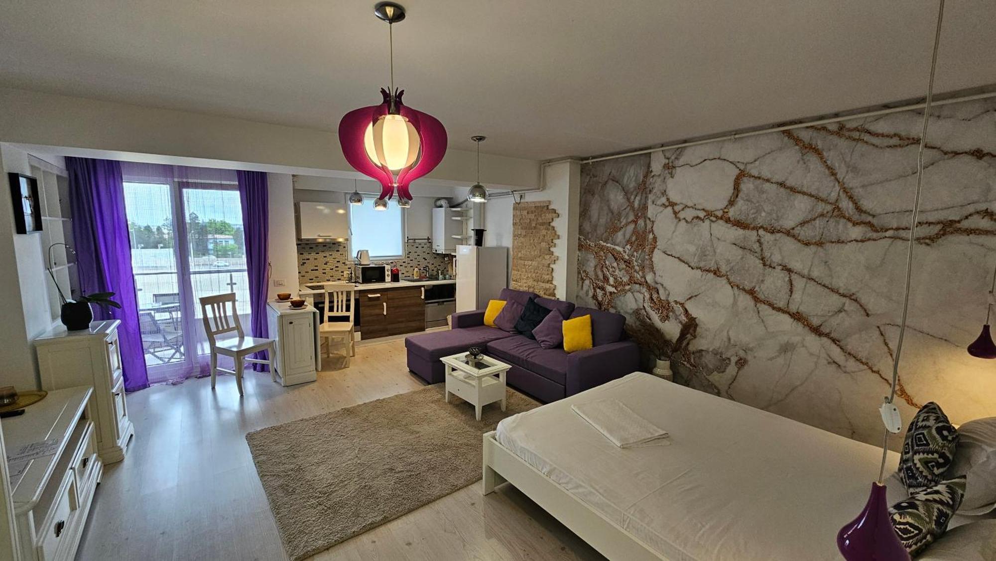 Apartment Airport 3 *